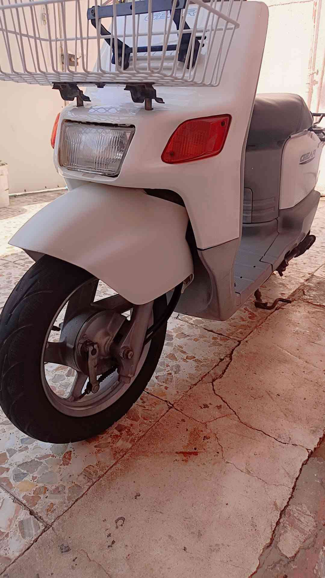 السلام عليكم بيكم سلف وهندر شلعه مشي دراجه نضافه اذ مو فول لا تشتري شرط ابيعلك ع فحص دراجه رمبه اوراق كامله كيلو متر عداد كلها شغاله استان صفح كهربائي كهربائيات كامله سعر ٥٥٠ وبيها مجال قليل جدا *********** مكاني بغداد الحبيبيه قرب مطعم وليد ابو الكص
