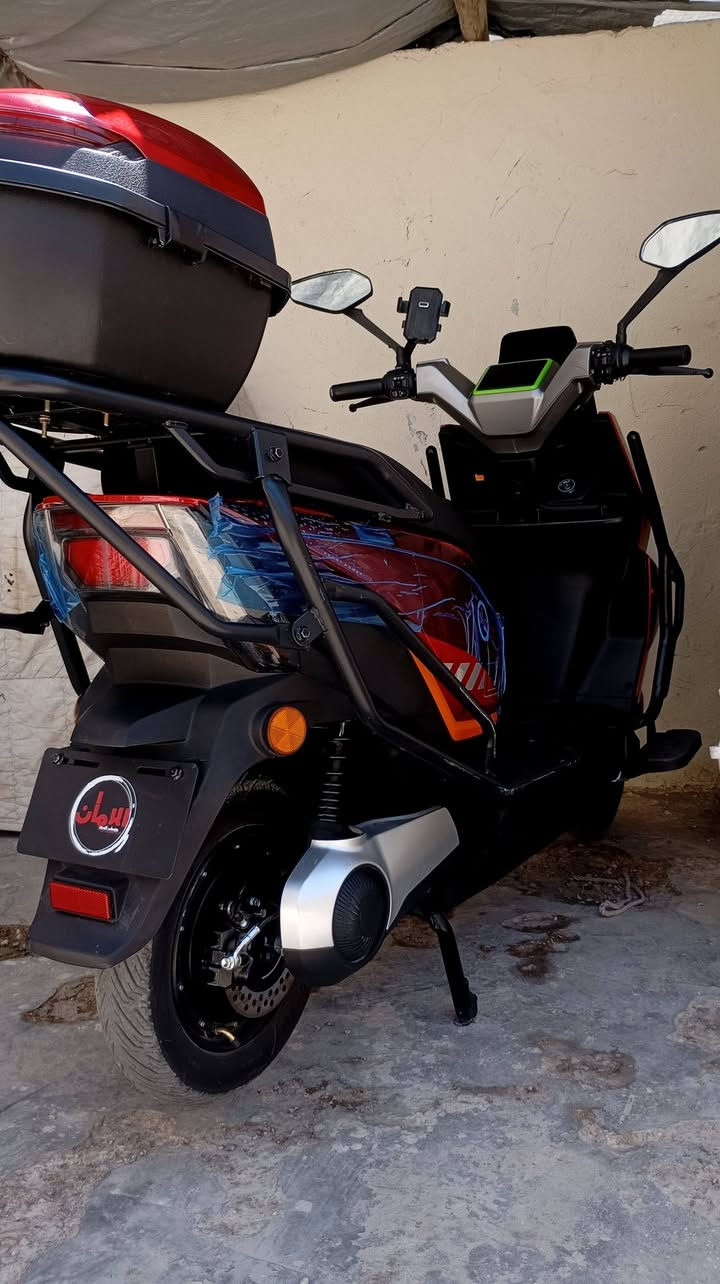دراجة دراغون 2026 🏍
مواصفات:  

اللون أحمر اللامع 

الملف 2000 W

بريكات دسكات امامي وخلفي 

دبلات امامي وخلفي هيدروليك 

لايت زينون عالي وناصي

بطاريات 6 مسطرة الكرافين الكبيرة

دبل اشارة (يمين-يسار) 

نظام R 

سويج 2، بصمة1، كرت تشغيل1

الدراجة ما بيها اي نقص

السعر 800 او مراوس.
مكاني بغداد _ ابو غريب 
*********** فقط واتساب
