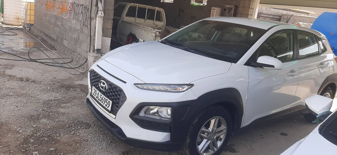 اللبيع سيارة كونا 21 محرك 2000 دوش ماشية 24 الف ميل وارد أمريكي ضررها بنيد معدل بارد سيارة نظيفة جدا رقم واسط باسمي مكانها الصويرة ما متعوبة استخدام شخصي من البيت إلى المدرسة فقط ..السعر 140 بيها مجال للإستفسار الاتصال @***********
