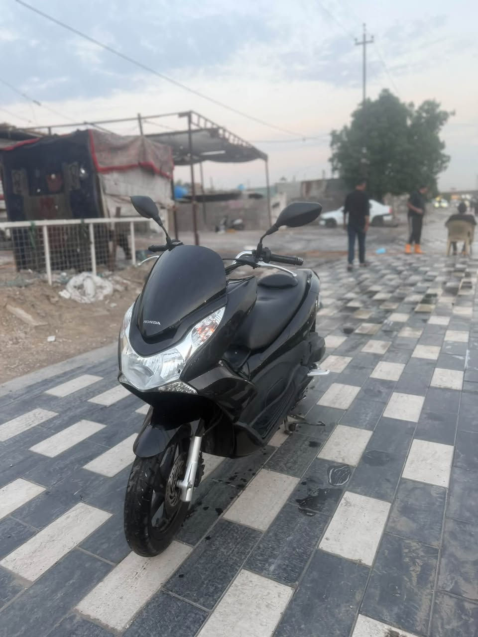 دراجه بي سي اكس للبيع سعر ١٦ ورقة 
العنوان بغداد البلديات
رقم الهاتف ***********
