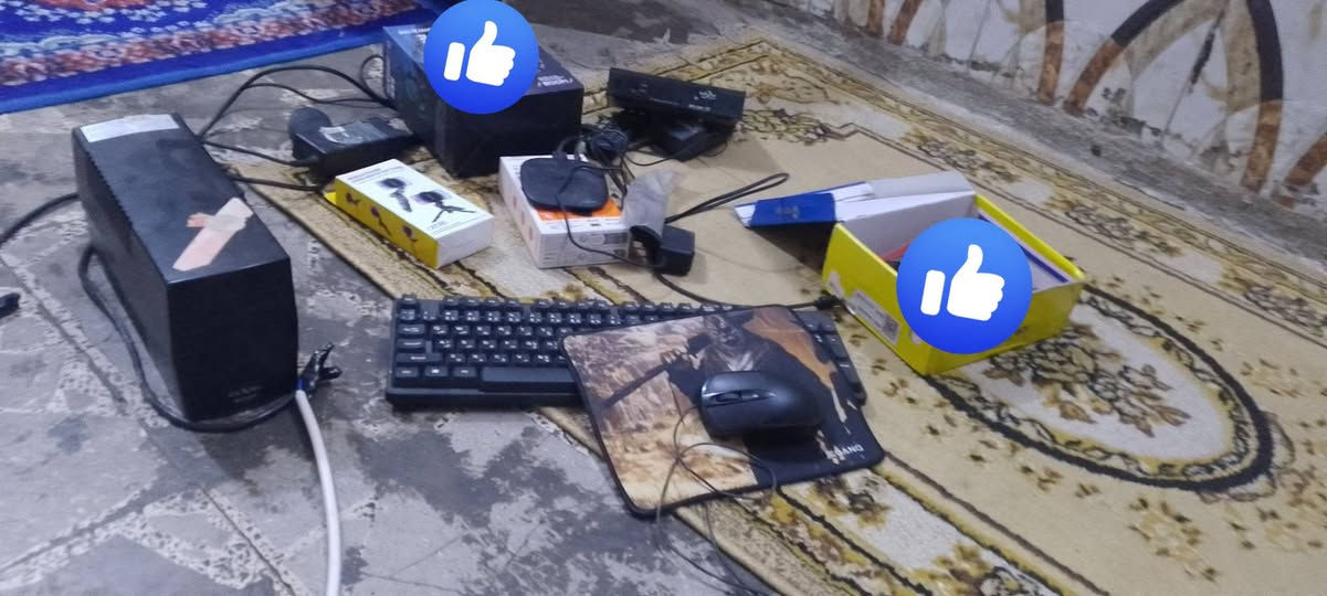 سلام عليكم هذا تيفي بوكس معروف من شاومي استخدام شهر اريد ابيعه مستعجل وعندي بعد هاي الصور بي ستلايت بين سات ويوبي اس هم ايشي تريد دزلي صورتة خاص ونتفاهم 

*********** بغداد
