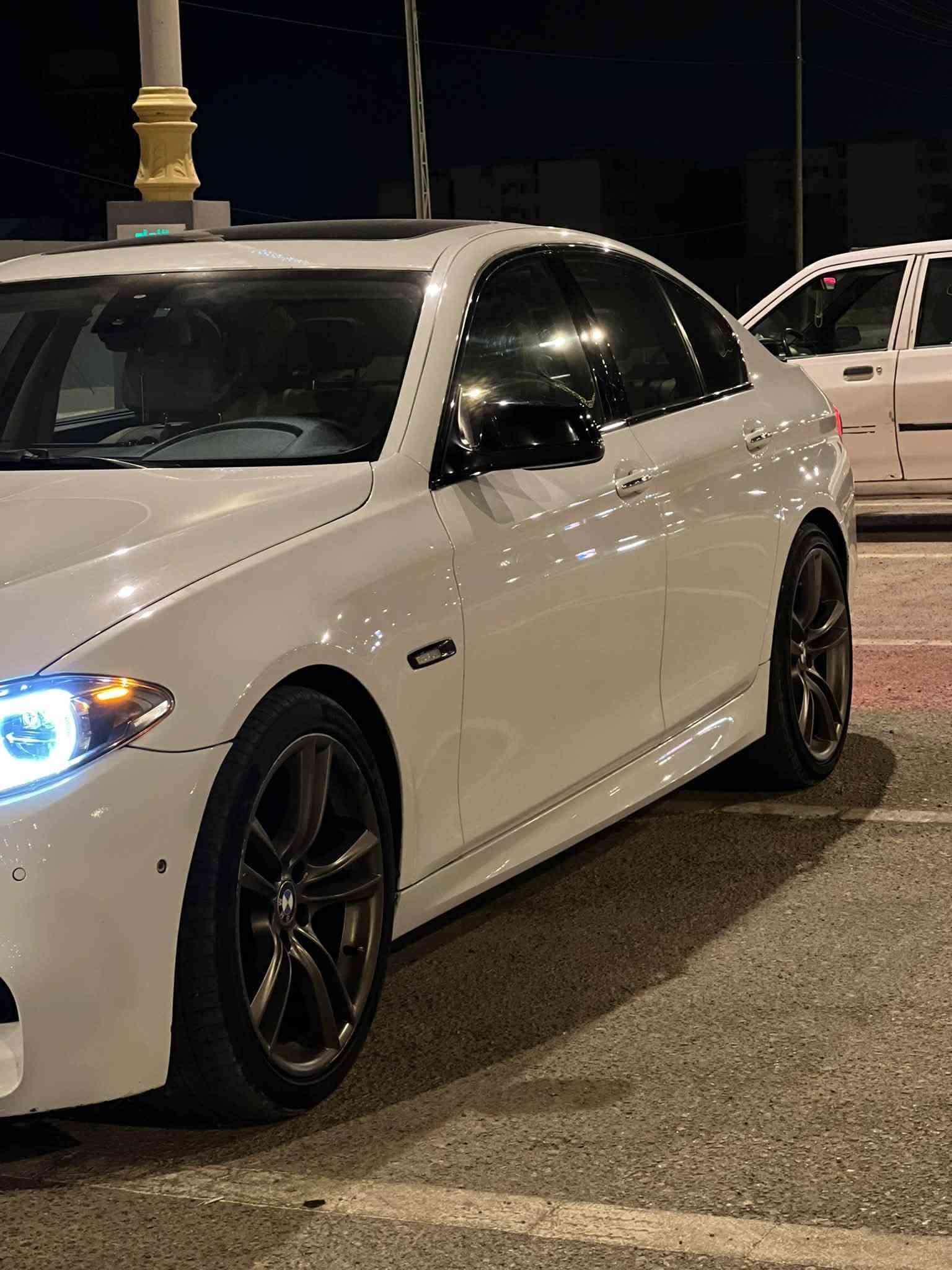 سلام عليكم F10 ! 535 خليجي N55 توين تيربو 2011 عليها  
كن Mلحيه دعاميات Mبك لايت مال gعليها دوان بايب دبات 2 +برمجه سفتي كامل عل محرك والكير 
فتح سرعه ✈️😈طلقات 🧨🧨هاي كل تفاصيلها 
—————————————
تبريد قطعتين
سلايت سقف +مري قلاب عاكسه 🔀
فان منفصل 
داخل بيجي +شاشه كبيره آخر إصدار + اعطال 
نظام قيادة طبيعي + سبورت + سبورت بلص 🔀
ويل 20 
سايد بريك كهربائي ⚡️ 
انارة ترحيب خارجية 🫡
لايت اوتو كشنات خزن ستيرن كهرباء ⚡️ 
5بردات بلاد + 5كامرات محيطيه بلاد فول هوائيات + تفريغ سياره بيهه خشم الجاملغ الأمامي 4 اصابع صبغ فقط + بارد بصيط يم الفتحة اثرطابوك أرباك برده فقط سبب رصعه سعر 175 مجال قليل مكان السياره كربلاء بيع فقط *********** غير متواجد عل فيس
