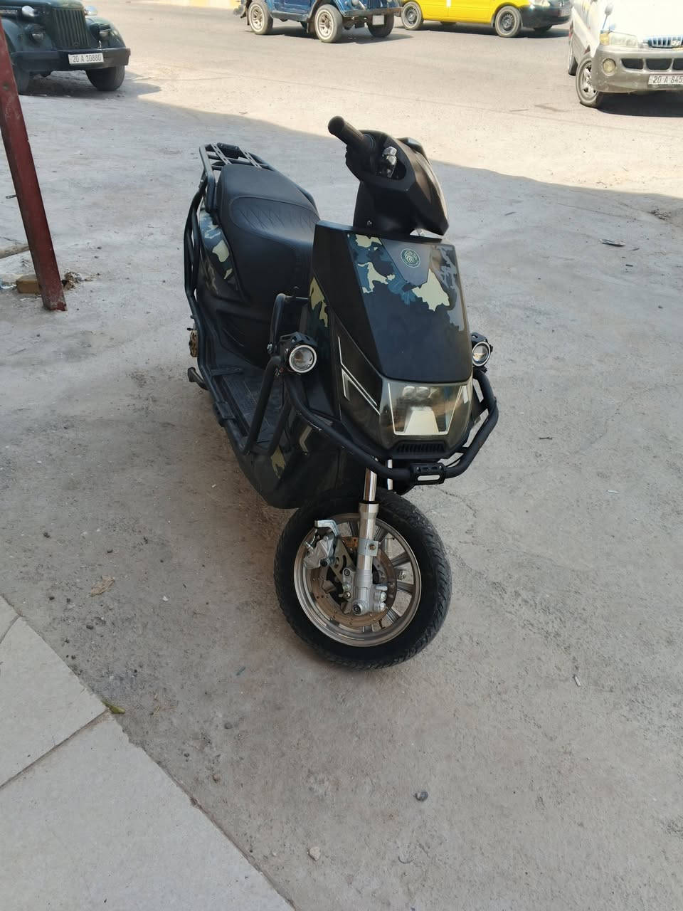 سلام عليكم
دراجة للبيع مثل ما موضحه بالصور  السعر 650 بيها مجال للاستفسار الاتصال على الرقم التالي  ***********
