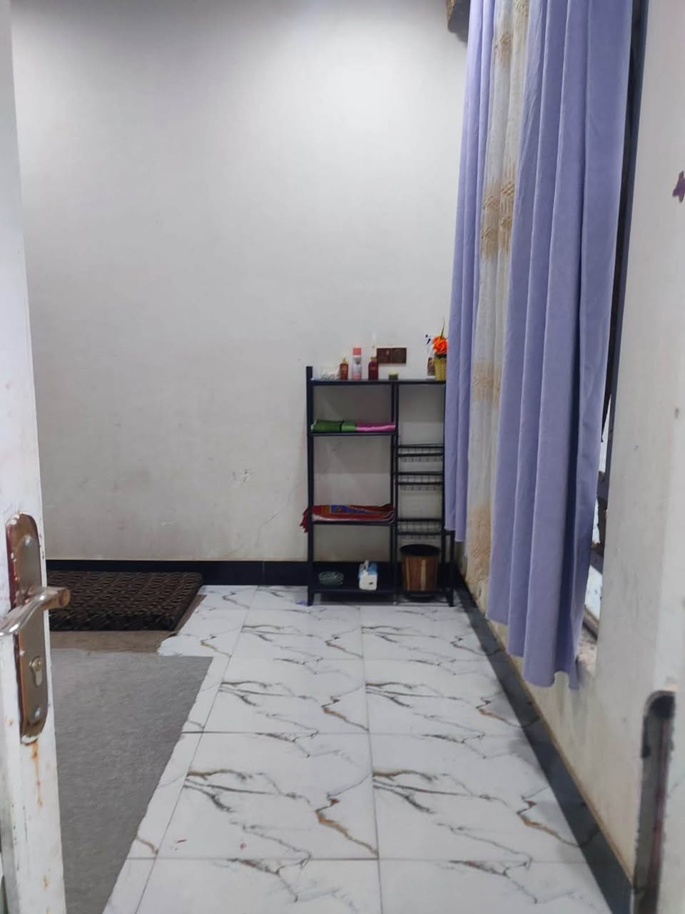 🏠 مشتمل للبيع بسعر مميز جداً – حي جبيل 🏠
فرصة امتلاك منزل بسعر مناسب وموقع ممتاز!
📍 الموقع: حي جبيل – قرب جامع العابد.
📐 المساحة: 150 متر مربع.
💰 السعر: 40 مليون دينار عراقي فقط (سعر مناسب جداً).
✨ المميزات:
 موقع هادئ وقريب من الخدمات والمؤشرات الشاخصة في المنطقة.
 مساحة مناسبة جداً للعوائل الصغيرة أو كاستثمار عقاري ناجح.
📞 للتواصل والاستفسار: [***********]
