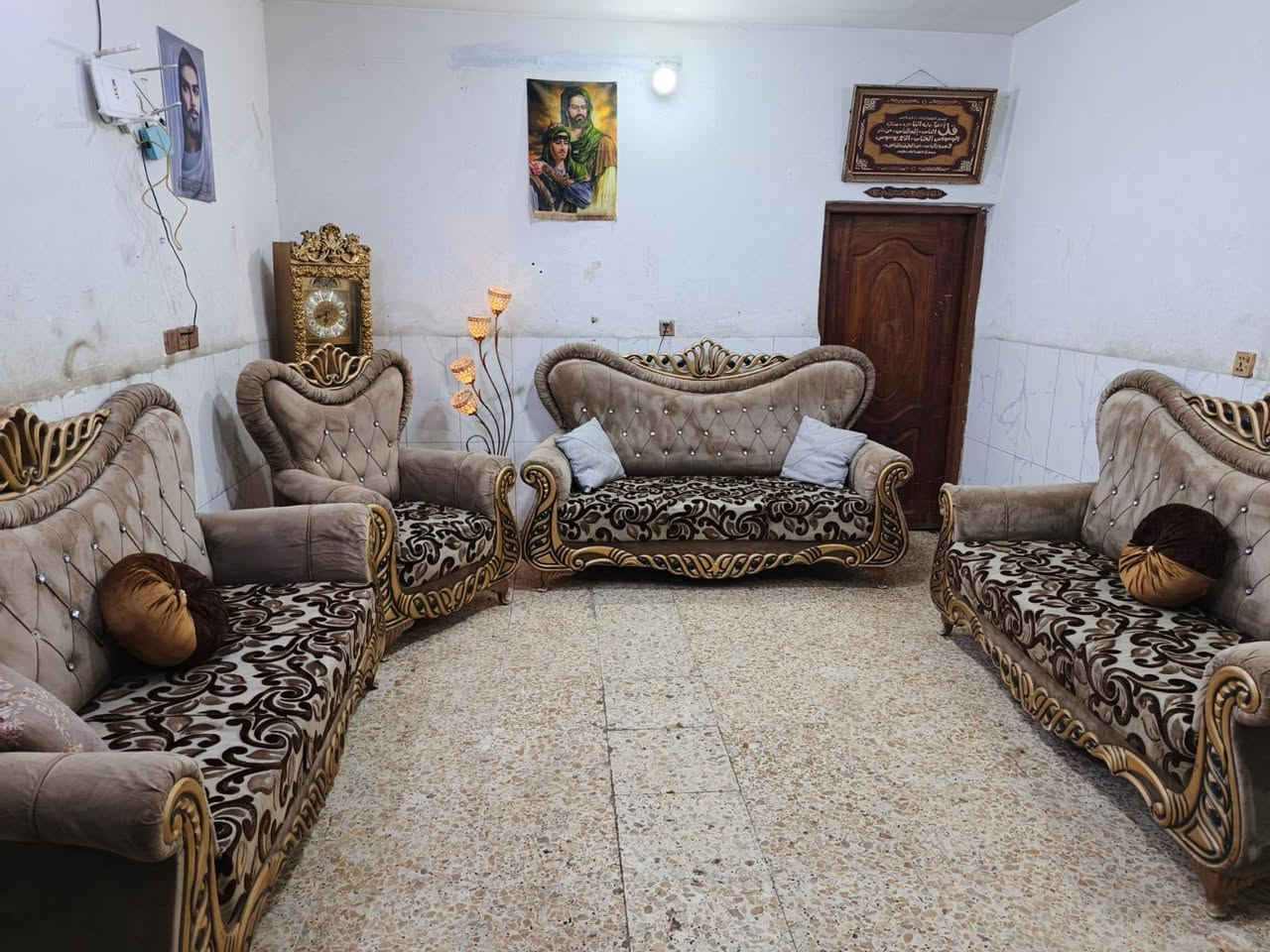 سلام عليكم عندي تخم  ملكي تكمه عشر مقاعد سعر 250 هذه رقمي *********** مكان المنصور الوشاش يوجد توصيل داخل بغداد بكروه مابي اي ضرر
@إشارة
