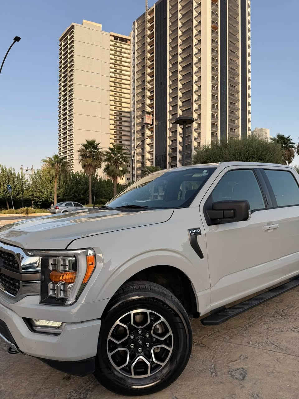 2023. 𝐅𝐎𝐑𝐃 𝐅𝟏𝟓𝟎 𝐇𝐘𝐁𝐑𝐈𝐃 𝐗𝐋𝐓 SPORT Full edition
فورد F150 (XLT SPORT FULL option ) موديل : 2023

السعر :311$

عداد المسافة :39 الف

(✅بدي قصير باب طويل المرغوب✅)

حجم المحرك : V6 3.5 Turbo

ملاحظة السيارة : بونيد صبغ 

المواصفات : 𝐗𝐋𝐓 SPORT 𝐄𝐃𝐈𝐓𝐈𝐎𝐍

فول مواصفات عدا بانورما

دةبل اكسل 𝟒𝐱𝟒

 بصمة ابـــواب 

بصمة تشـــغـــيل 

تشغيل عن بعد : 𝐑𝐄𝐌𝐎𝐓𝐄 𝐒𝐓𝐀𝐑𝐓

شـــاشـــة كبـــير لـــمس

شحن وايـــرليـــس

كـــاميـــرا خلفي

هاند بريك بصمة

اوتو هولد : 𝐀𝐔𝐓𝐎 𝐇𝐎𝐋𝐃 

اوتو ستارات : 𝐀𝐔𝐓𝐎 𝐒𝐓𝐀𝐑𝐓

اوتو ستوب : 𝐀𝐔𝐓𝐎  𝐒𝐓𝐎𝐏

رادار °360 

رادار امامي (تحديد مسار)

رادار جانبي  (نقاط عمياء)

رادار خلفي (التحذير من الاصطدام)

حساسات امامي

حساسات جانبي 

حساسات خلفي 

نظاام : 𝐄𝐂𝐎

نظام : 𝐒𝐏𝐎𝐑𝐓

نظام : 𝐍𝐎𝐑𝐌𝐀𝐋

نظام : 𝐓𝐎𝐖/𝐇𝐀𝐔𝐋

نظام : 𝐎𝐅𝐅-𝐑𝐎𝐀𝐃

نظام : 𝐒𝐋𝐈𝐏𝐏𝐄𝐑𝐘

كشنات كهربائي

كشنات هيتر

تحكمات استيرن

استيرن هيتر

تبريد لمس 

تبريد مركزي 

صندوق شفط كهرباء 

لايتات 𝐋𝐄𝐃 ليد عدسة زينون بیلادي

بلاجيكتور 𝐋𝐄𝐃 ليد بیلادي

بكلايتات 𝐋𝐄𝐃 ليد بلادي

ويل كروم 

وبعد هوایة مواصفات …

‏ ‎تفاصيل اكثر الاتصال علی ارقام التاليه

WhatsApp+Viber‏

 ☎️***********

 ☎️ ***********

عنوان📍اربيل عنكاوه
