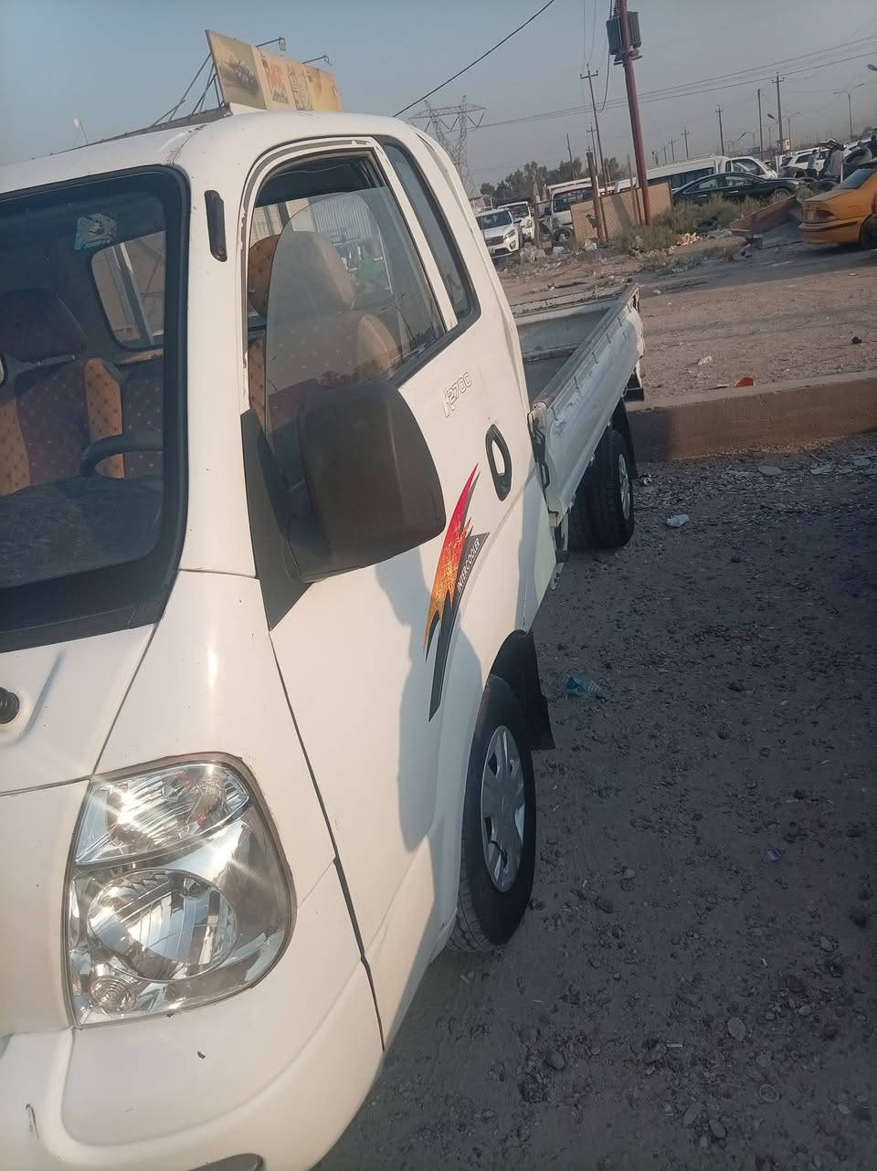 سلام عليكم
للبيع كيا عموشه ٢٠١٠
كير مكينه خير من الله
مكفوله من صبغ بيها بارد قليل موضح بل صوره
رقم شاصي مكفول
سعرها ٩٥ بيها مجال قليل
للا ستفسار ***********
