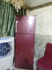 ثلاجه شغاله مامصلحه ابد حجم 22البيع سعر 175 مكان بغداد بل كماليه اتصال...