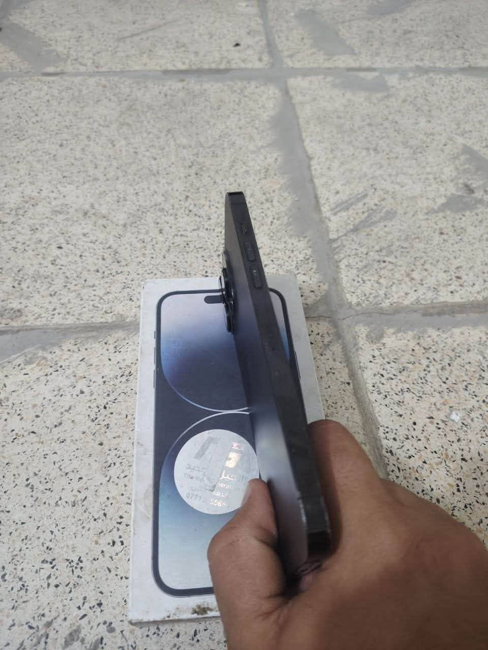 سلام عليكم ايفون 14 por max ذاكر 128ما بدل اي شيء بغداد حيور سعر 725 ***********
