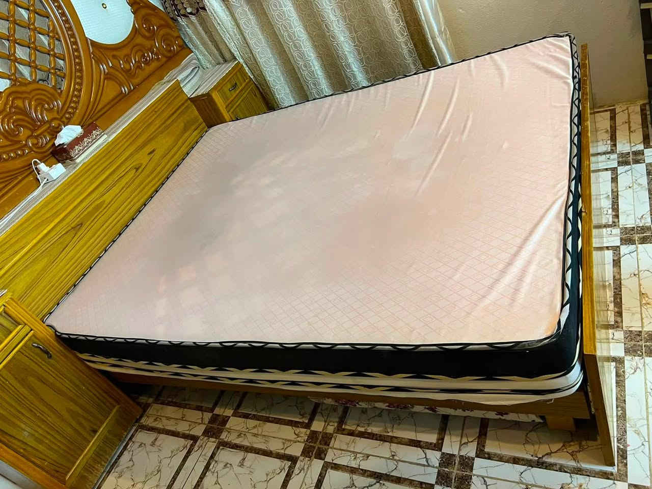 السلام عليكم 
 مندر طبي مصار اقل من شهر من اشتريته 
اخذته 170  درجه اولى 
للاستفسار على الرقم ***********
اريد ابيعه
