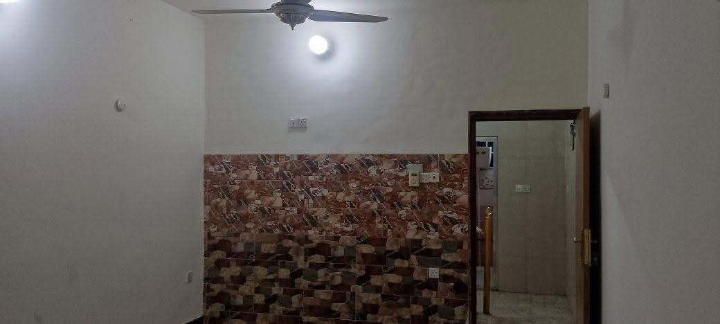 بيت لبيع مساحة 75 متر واجهي واجهي 6 ونص طابقين بناء حديث درجة اول العنوان نعيرية قرب شارع المسبح يم جامع ذات النطاقين مربع الذهبي شارع عريض السعر 215 بية مجال رقم الموبايل *********** بناء حديثة درجة اول
