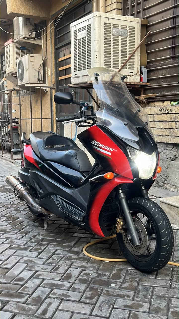 سلام عليكم
دراجه فاز هوندا جديده ونضيفه حيل مكينه كفاله عامه بل جيس المكينه بيه صالنصه رياضي والدراجه كير S7 مو عميه وطلعات كامله شغاله كهربائياته شغاله وموضح كلشي بل صور كامله نقصه جاملغ امامي وكسر بل مازده وتك اشاره يسره خلفيه بس ذني نقوصاتهن ميكلفن
للاستفسار ***********
العنوان الاعظميه 
السعر مليون وبيه مجال مستعجل عله بيعته
