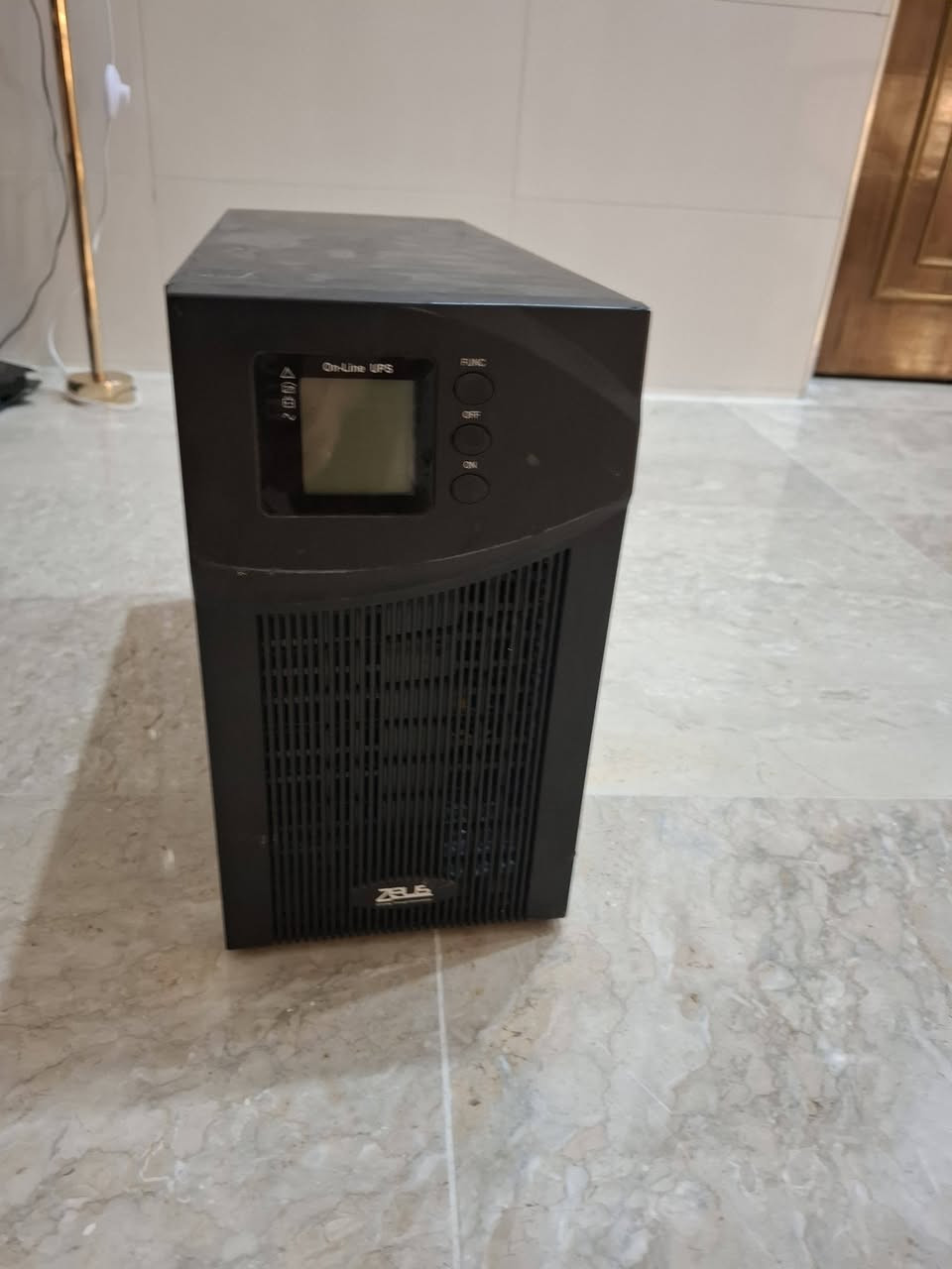 السلام عليكم ups عدد 4 اونلاين كلهن 3 kv والكل بدون بطاريات
الزيوس بي مشكله كود 34 ما اعرف بطاريات او عطل

الباقيات ابيعهن طافيات مكاني بغداد حي الاعلام ***********

