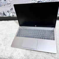 حاسبة HP للبيع حاسبة نضيفة  استعمال بنية المعالج : AMD Ryzen 3 7320U w...