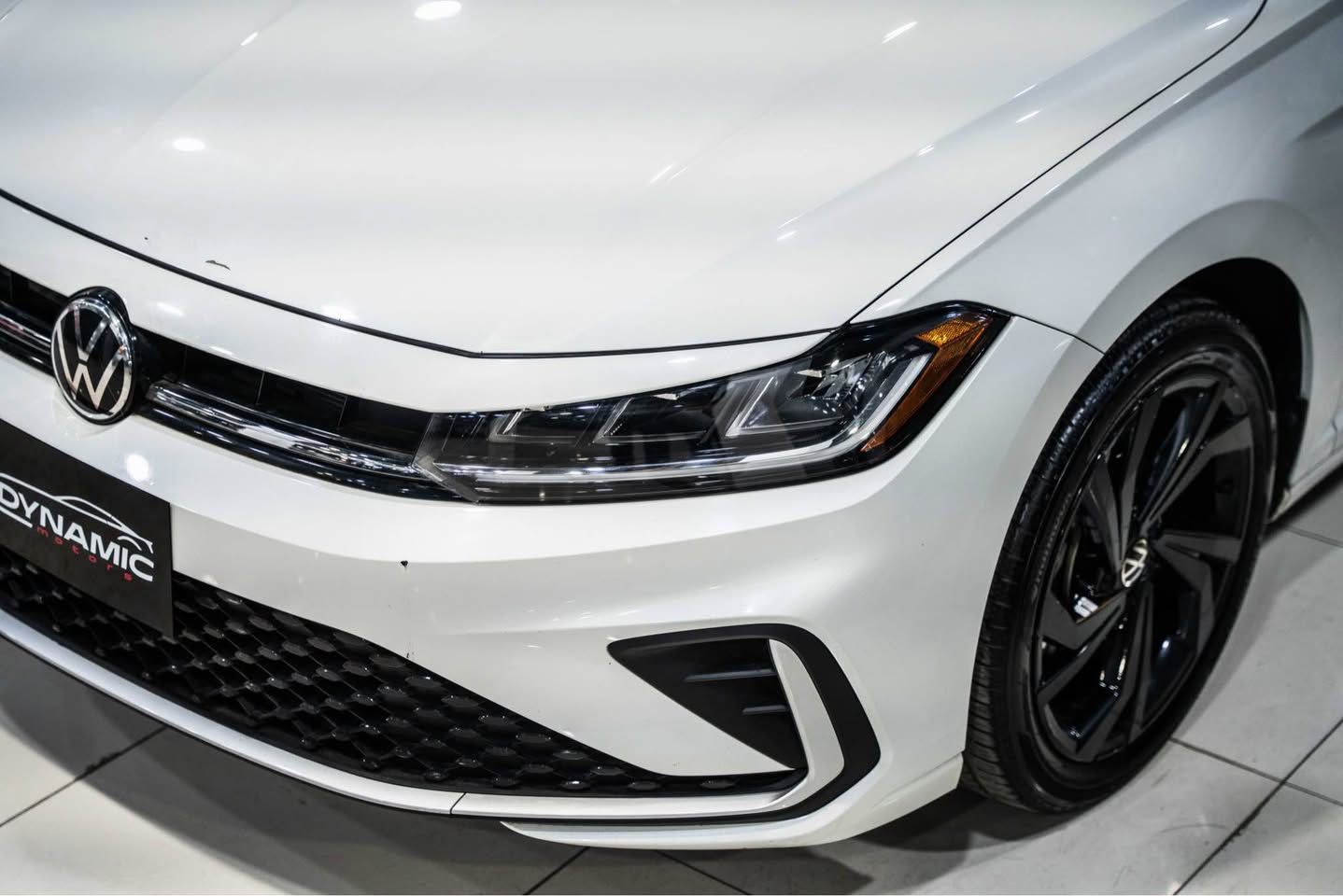 2025 VOLKSWAGEN JETTA, SE SPECAİL
سعر بلاش177$🔥🔥بجم كبس وراء كبس

موديل: 2025
وارد : امريكي 
مواصفات :SE -
‎عدد الأميال : 27,000ميل
الون : ابيض
الون داخل ؛ رصاصي
‏‎سلندر :  V4
صبغ :  باب وراء و جامرلغ وراء   
‎ارباك : فقط بردة
سيارة رقم موقط ٣ شهر بي مجال
مكان اربيل شارع حديد و خشب معرض دايناميك موتورز
‏‎من المعلومات الرجاء التصل علي وتس اب
سعر جدا مناسب 🔥🔥🔥📲📲
                                                                                              *********** - أربيل, العراق

