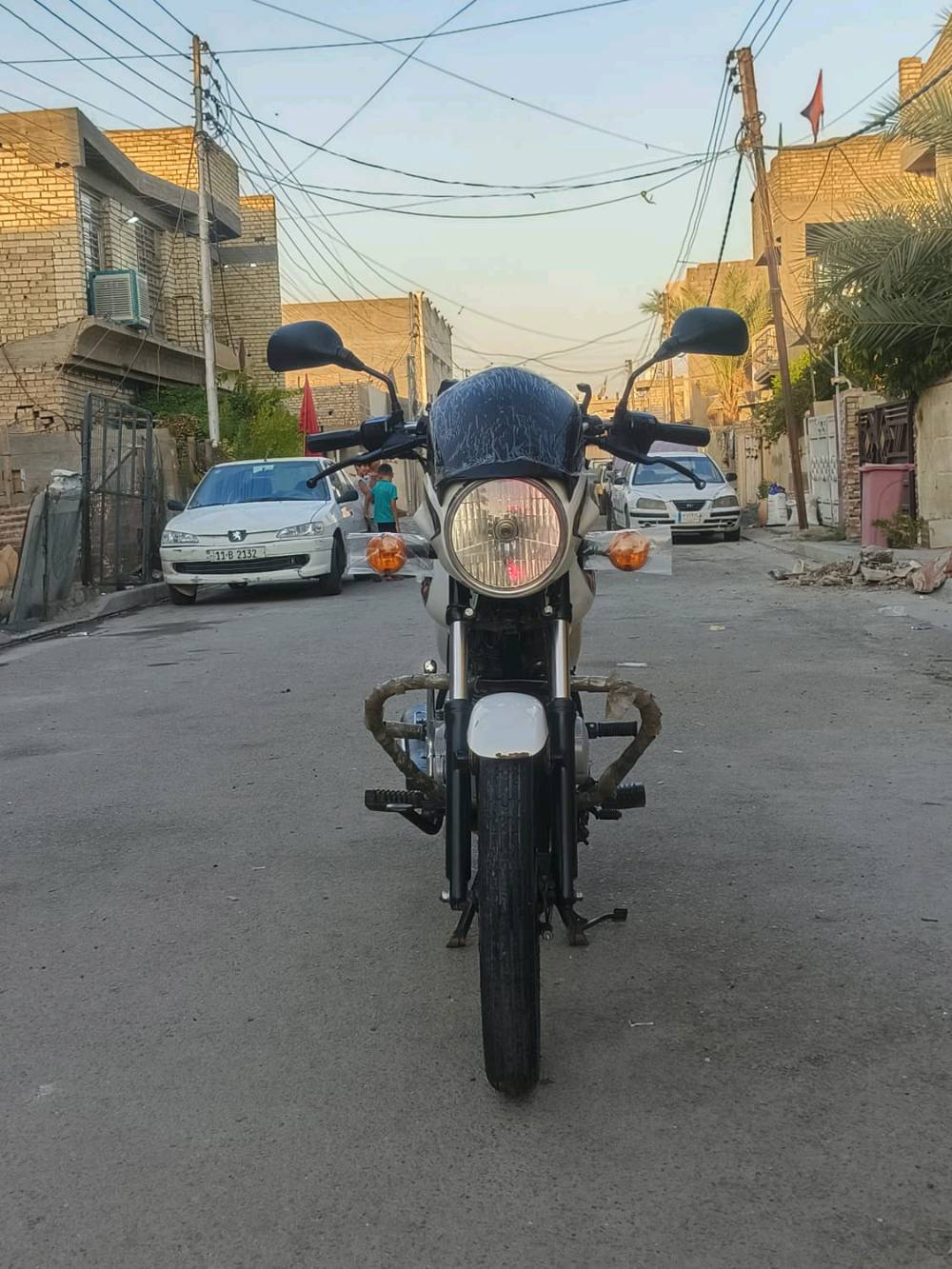 بوكسر موديل 23 الشكل الجديد مرقم بغداد بسمي مكفوله ماشيه 19 الف حقيقي تحويل ثاني يوم دهن يورال 
الدراجه استخدام شخصي يعني ما مشتغله دلفري 
العنوان بغداد السيديه 
***********