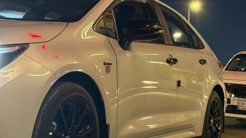السلام عليكم
كورلا تجميع صيني
ابيض صدفي
فئة s بلاك ادشن
رقم بغداد 
موديل 2025
ماشيه ٢٤ الف 
فول مواصفات
داخل احمر 
فتحه
رادار 
تحديد مسار تبريد قطعتين
السعر 168$
بغداد حي الجهاد 
***********
