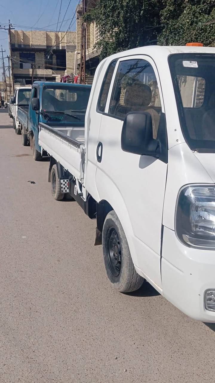 نتباء سياره بدون تحويل سنويه عضم    سلام عليكم كيا بنكو  2005 مسكر سياره مكفوله من ضربه خياس بس مصبوقه جماليه محدث ل2025 مكينه مكفوله كير اسل كهربائيات تبريد🥶🥶ثلج ***********. سعر 65
بيهي مجال
