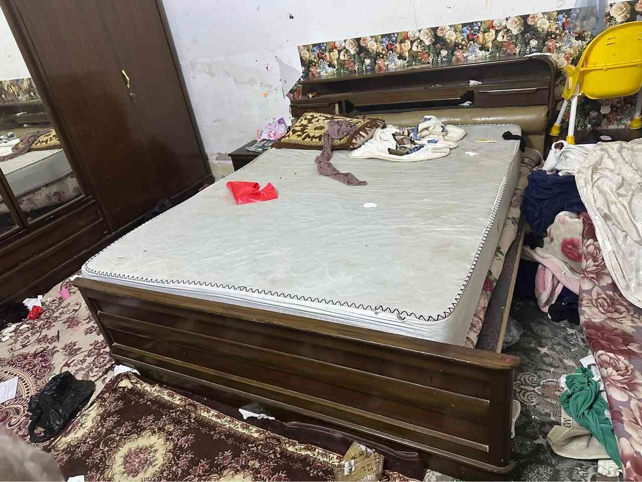 غرفه عراقيه تزكام قويه كلش لونها بيذنجاني سعرها 200 الف اليريدها يتصل *********** كربلاء, العراق
