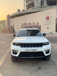 جراند شيروكي • هايبرد • ٢٠٢٤