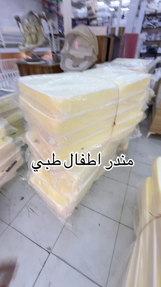 🛏️ مندر سرير أطفال طبي بجودة عالية وراحة مثالية لطفلك 🤍 متوفر بعدة قياسات: 📏 100×50 سم 📏 120×60 سم 📏 85×45 سم للطلب والاستفسار عبر الواتساب: 📲 *********** 📲 *********** حسوني بيبي 🌸
