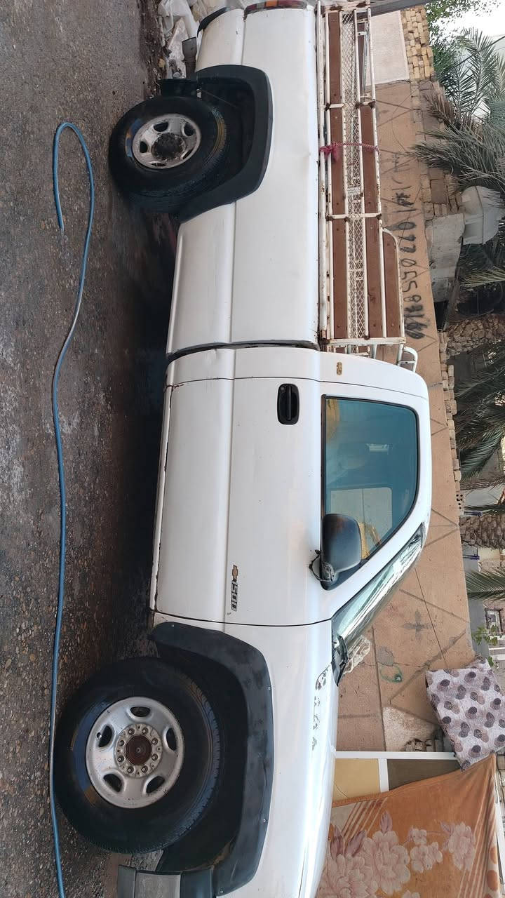 السلام عليكم سياره شوفرليت موديل 2001
محرك 6 سلندر تيربو
گير 700 بلادي
تبريد شغال ثلج
تخم تاير جديد
رقم مثنى  المكان ميسان 
سياره بلاديه جديده
للتواصل ***********
