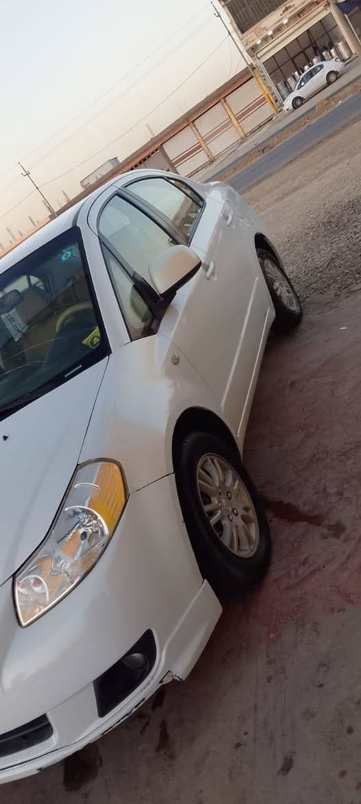 السلام عليكم اخوان ساسوكي موديل ١٤ بسمي تحويل مباشر رقم بغداد السياره بيه جاملغ اوبنيد واشويه من الباب بس انكول ٣ قطع كير محرك تبريد كله مكفول مكاني بابل محاويل للتواصل ***********@ السعر ٨٠ اوبيه مجال
