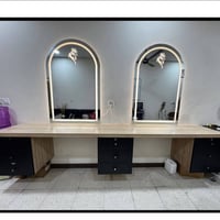 ميوزه صالون حلاقه لواحد قياسه 6 مترات واحدقياسه 3 مترات تقريبا سعر الو...