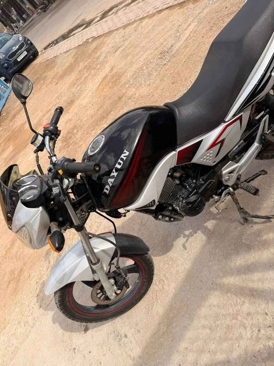 سلام عليكم (( ***********
ديوان 2019 محرك 150cc أوراق كامله 

مكينه بلادي شرط 

🤍🖤🤍

سلف هندر كله شغال 🔥

كفرات بلاديه 

اشاير لايت عالي ناصي اشاير كله شغال 💥

📍 العنوان بغداد كريعات قرب حسينية ابي تراب 

للأتصال  ***********

 @الجميع
