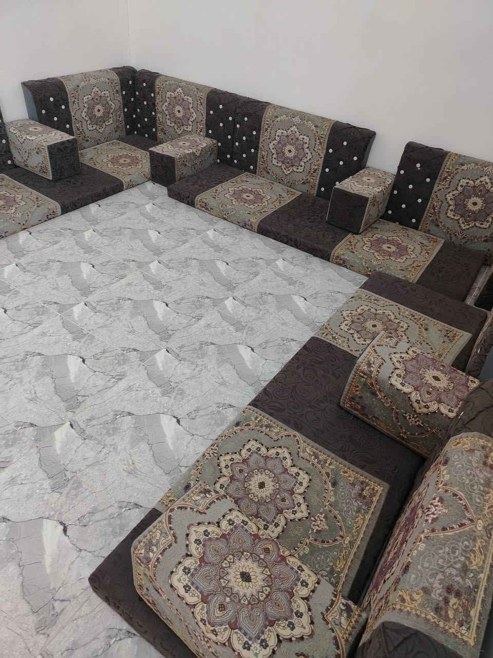 طخم جديد ١٠٠٪
٢٥٠ وبيه مجال
مراسله الصفحه او
***********
