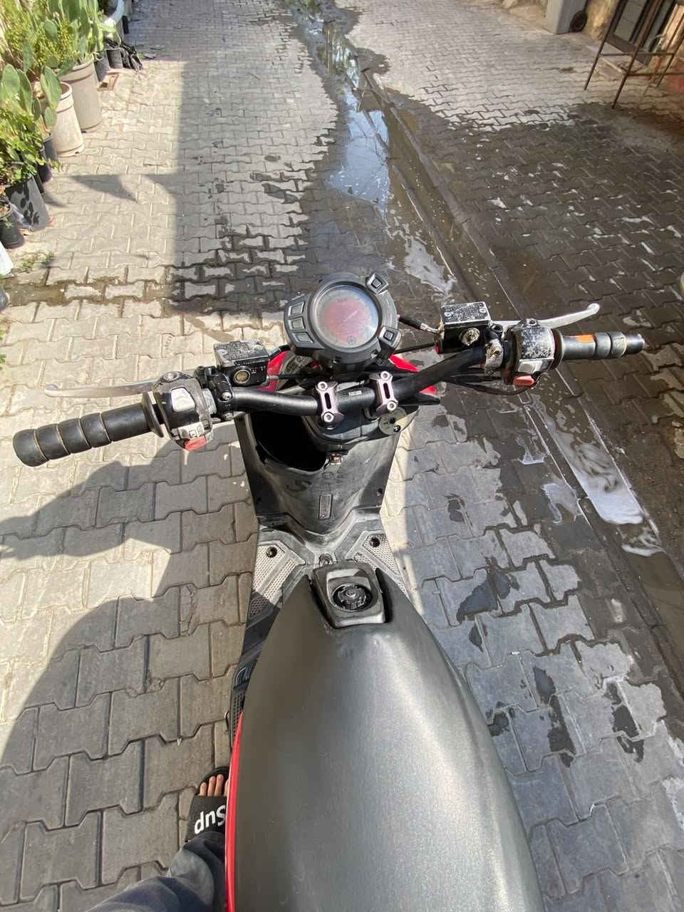 سلام عليكم سكنس جبلي مكينه رياضي هاون شلعه معدل فول كلاجات رياضي ستيرن بك لايت جاملغ وسابعه كاربون اصلي دراجه تخبل نقصه واقيه مال صالنصه سعر مليون وبين مجال حك جيه مستعجل علا بيعته ***********مكاني بغداد
