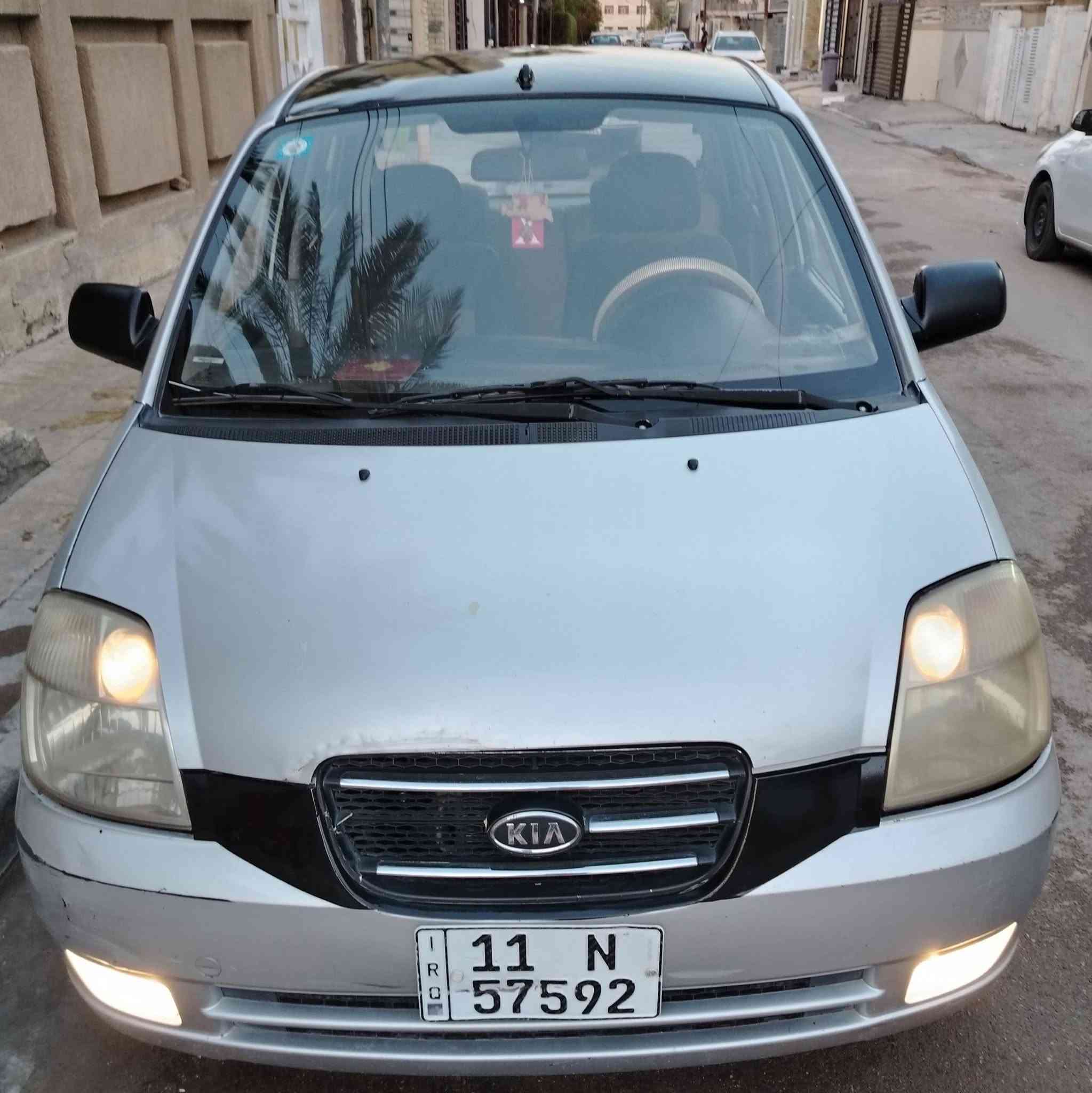 كيا بيكانتو ٢٠٠٧اوتو
رقم بغداد الدولي جديد
تخم تاير حدادية كلة جديد
مكينه بيها تنقيص قليل
كمبريسر تبريد بي ضعف بالمشي يبرد.
السعر ٥٧ وبيها مجال
مكاني بغداد الغزالية
***********
