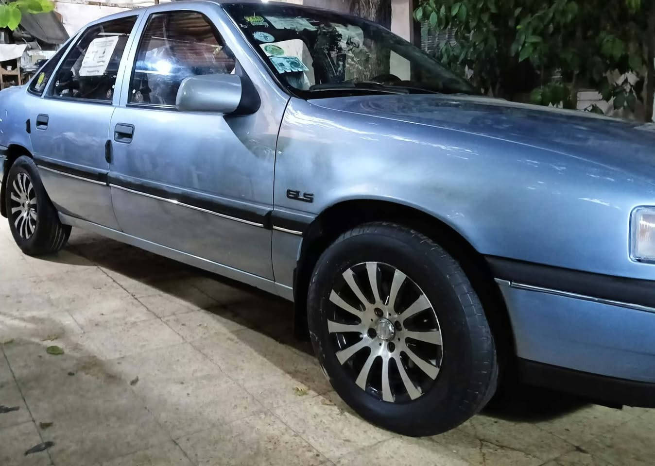 فكترا 20 كير توماتيك 
مواصفات سي دي 
بور مركزي سلايد دبل رون 
سيارة مكفولة من الدعامية للدعامية 
سيارة وايرمنية كلها شغاله 
طخم جديد 
محرك جديد 
سيارة على وضعية الشركة 
مصبوغة فقط جمالية على مود الهزة 
شرط لاطخة  ولاضربة ولا قطرة معجون بيها 
سيارة شرط دوائر ودوسات ما مصلحة بعد 
سيارة بأسمنا رقمها مسطرة  نينوى 
سنويا 2030 
السيارة متواجدة في موصل 
رقم ***********
