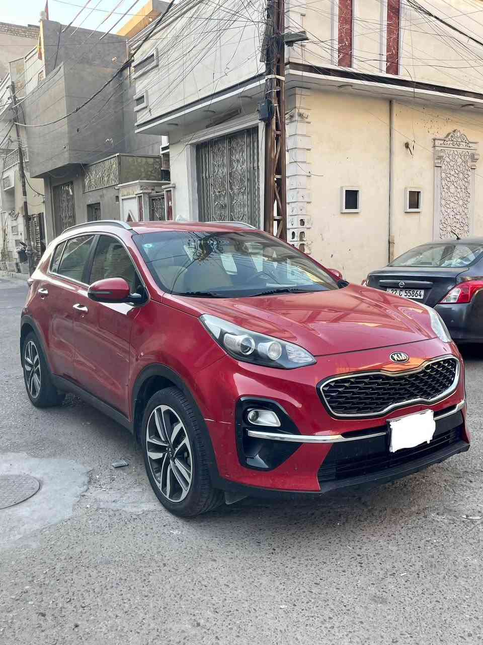 السلام عليكم سبورتج 2020 السعر 177 ورقه
سبورتج للبيع رقم بغداد خليجيه كفاله عامه من الصبغ والمعجون بيهه فقط بارد بمكانين وخفيفات جدا 

1️⃣السياره ماشيه 88الف كيلو 
موصفات السياره امرايات شفط كشن جلد لونين حساس امامي خلفي قطعتين تبريد شاشه كبيره ثلاث انظمه قياده مكينه 2000دوش السياره رقمهه بغداد سياره كلش نظيفه 
***********
