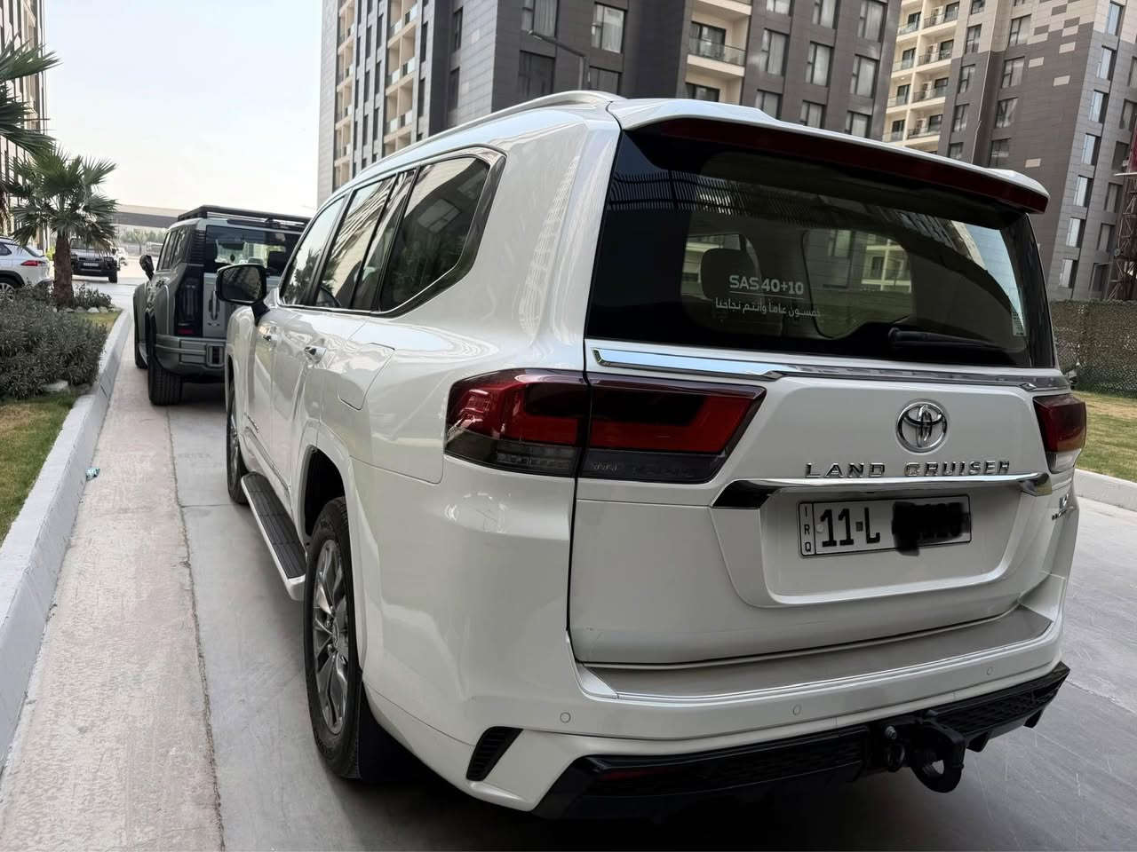 لاندكروز ساز 2024( VX  - لمتدد) SAS  ام الضمان  مغلفه (PPF ) رقم بغداد  بدون صبغ ولا بارد ولا اي حاله مكفوله كفاله عامه من اي ملاحضه ماشيه 36 الف كيلو الموصفات فول الفول السعر 75 الف دولار بيه مجال بسيط الرقم *********** بغداد, العراق

