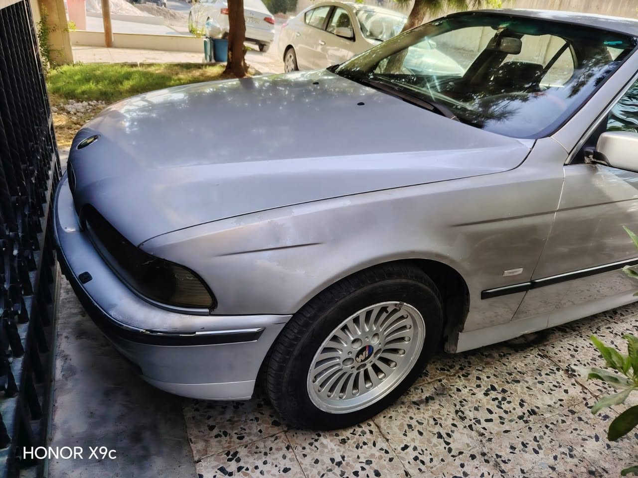 BMW1996  رةقةم هةولير سةنةوي كونة سةقف موس ..  *********** أربيل, العراق

نص مكتوب في الصور:
- HONOR X9c