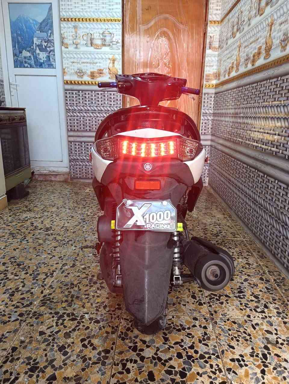 سلام عليكم سكنس لد ياباني سعر 1250 رقمي للتواصل ***********
