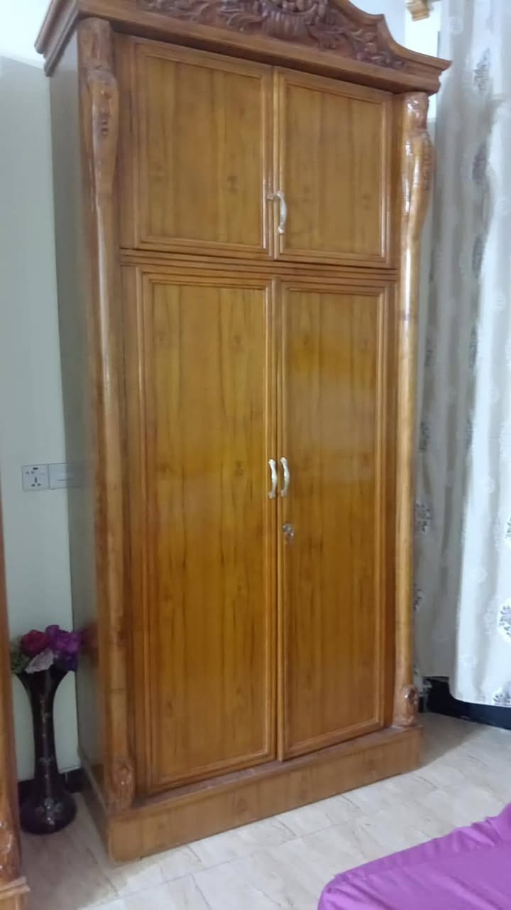 السلام عليكم غرفه صاج درجه اولى احطاطه ست ابوب وملحق جديده كلش كل ضرر مابيه احطاطه درجه أولى مسويه مليونين وربع وعارضه مليون ونص وبيه مجال مكاني بغداد 
للاستفسار ***********
