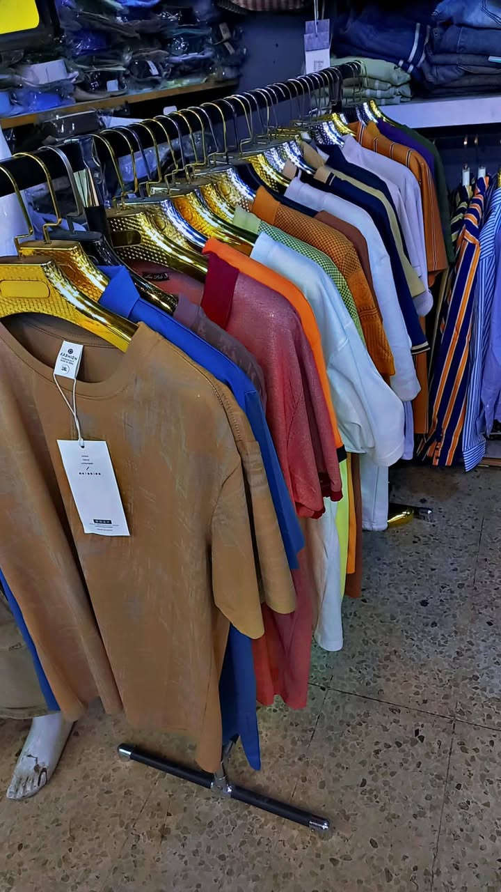 نص ردن • ٤٠٠ قطعة • ملابس