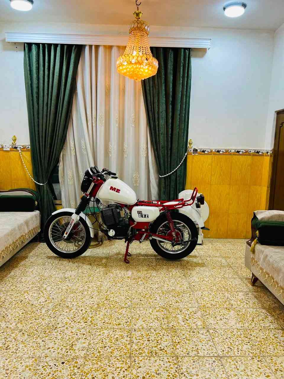 السلام عليكم جنايه موطور البيع دينمو سايس ستندر ٣٠١ ضفيره بلاديه موطور متعوب عليه تعمير جديد اليحب يتواصل ***********

