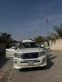 لاندكروز GXR • ٢٠١٣ • مشي ٢٠٠الف