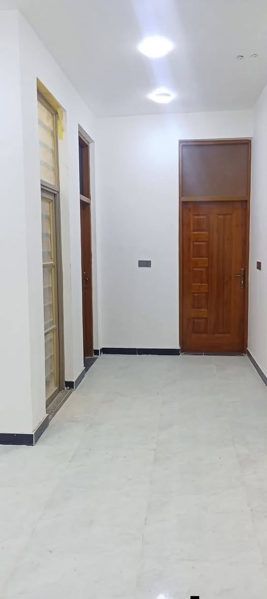 🏛️✨ مكتب محمد الإمارة للعقار ✨🏛️

🏡 بيع بيت 200م — طابق واحد
📐 الوجه 10م | النزال 20م
🛋️ هول + مطبخ + غرفتين + صحيات
📍 شارع 12 قرب الساحة وشارع 20
💛 توزيع الضباط — خلف ماركت عمو حيدر  

سعر مناسب جدا 

📞 ***********
✨ والاستفسار

