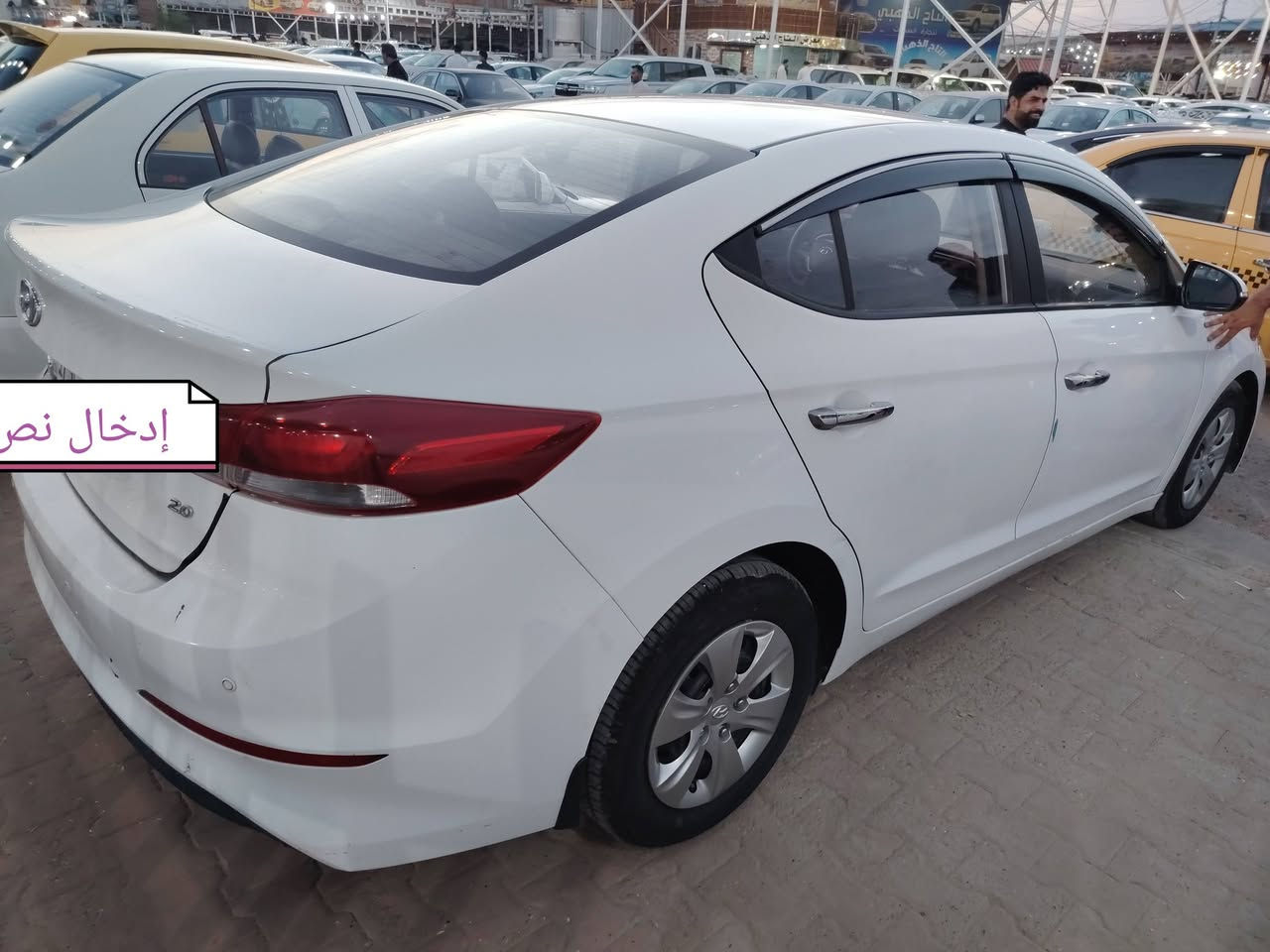 النترا خليجي  محرك 2000 فول عده عده الفتحه هزه جديده رقم إنكليزي  بيها بابين الوره صبغ واللدوسه  باسمي السعر 117 وبيها مجال 
***********0
  مكاني نجف

نص مكتوب في الصور:
- إدخال نص
