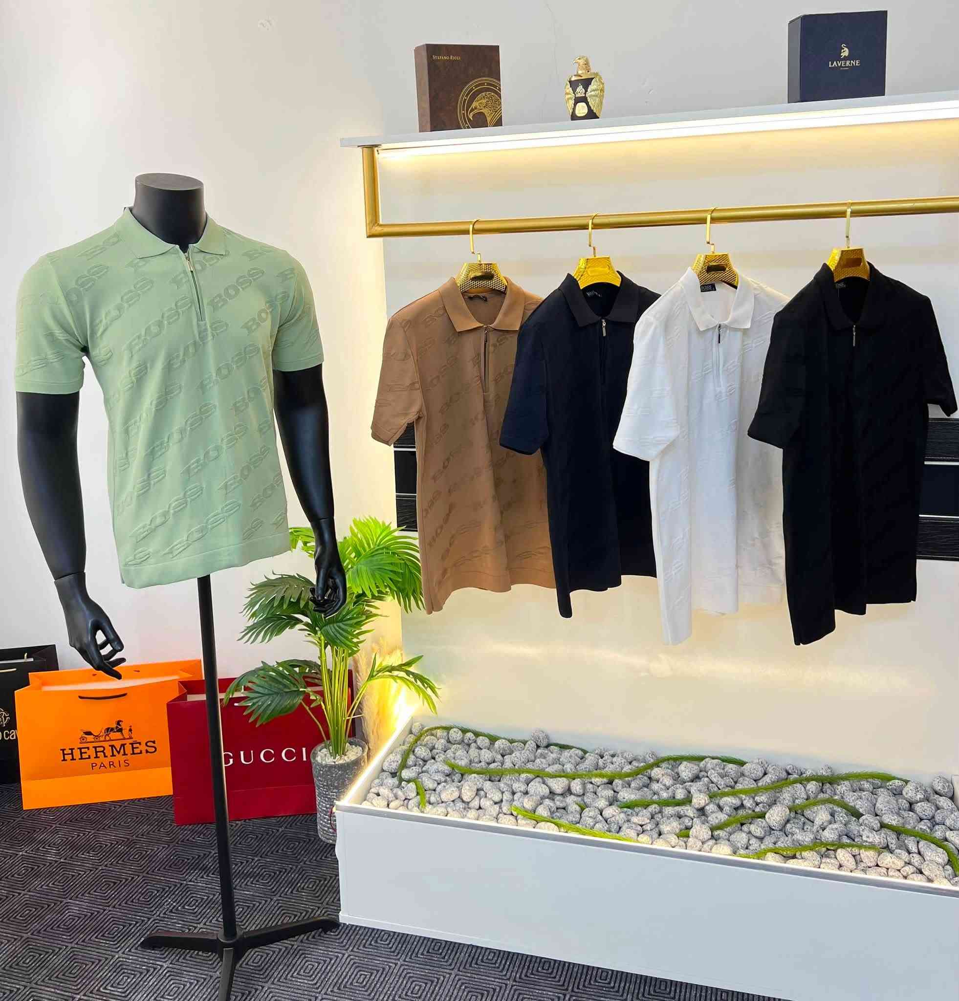 جملة فقط ✅

تيشيرتات تريكو تركي اصلي بظمان 
تفحص أمام المندوب 
سيرية يجي 5 عدد 
قياسات : S - M - L - XL - XXL 
سعر الجملة : 6$ 
للطلب واتساب : ***********
