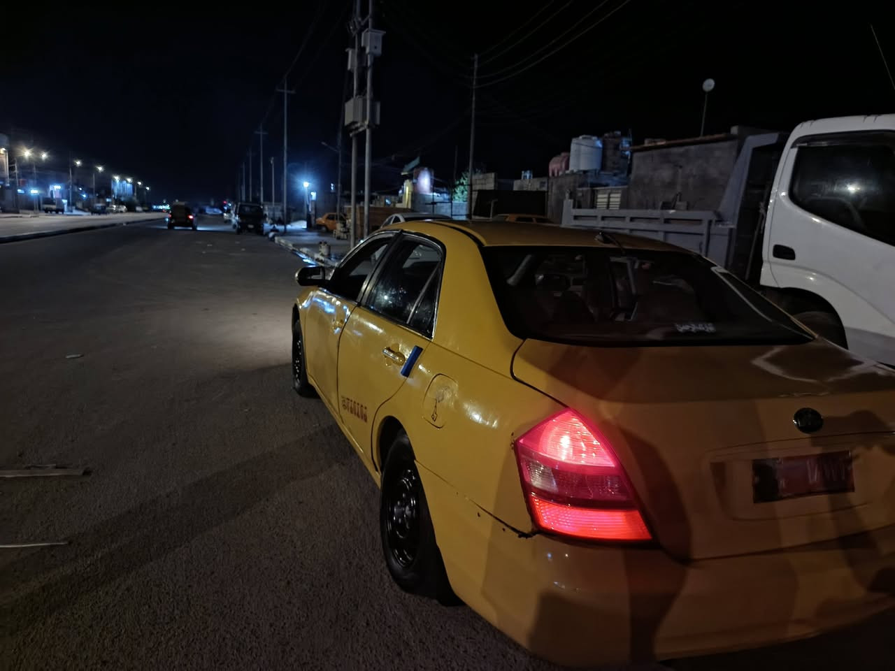 بي واي دي F6 • ٢٠١١ • رقم أحمر نجف