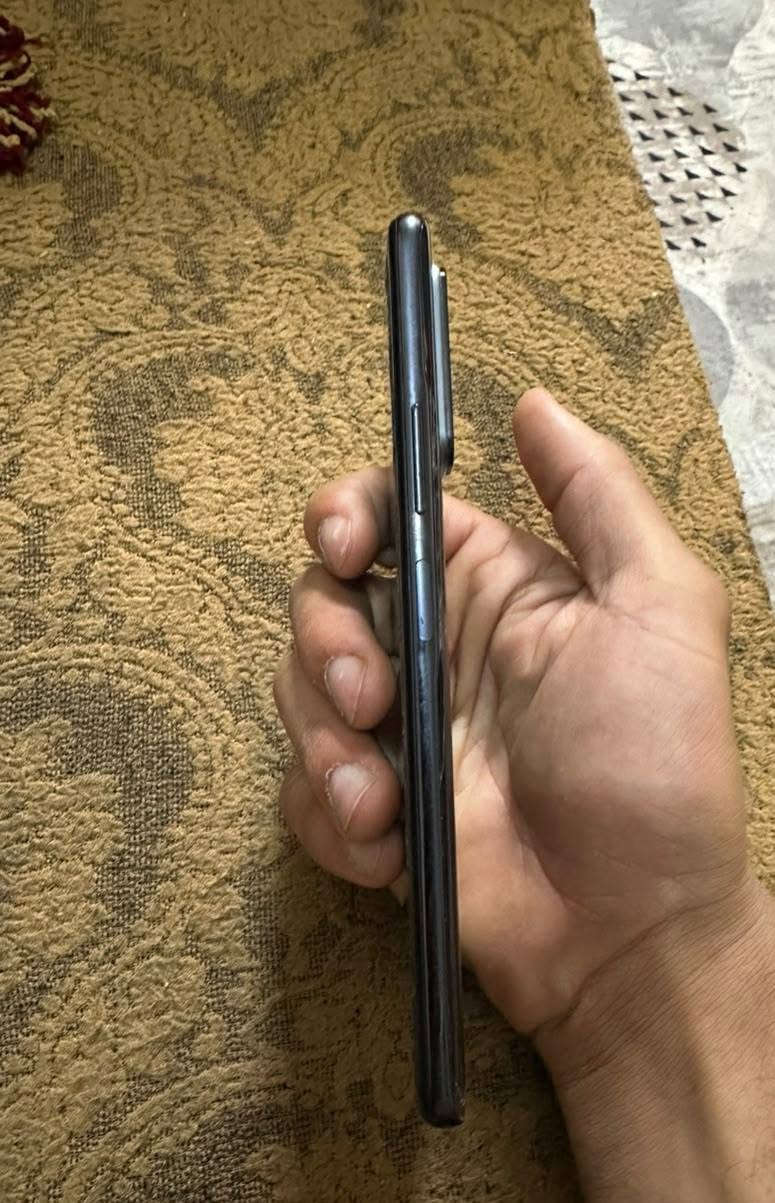 ريدمي نوت 10 برو 
ذاكره 256 
جهاز مابيه غير بس الضهر مكسور 
وكلش خوش جهاز ومعالجه قوي 
رايده ب100 الف وبيه مجال 
واتساب ***********

نص مكتوب في الصور:
- 7:10 م
- حول الهاتف
- اسم الجهاز
- Redmi Note 10 Pro
- التخزين
- 117.5 ج.ب/256 ج.ب
- مستخدم
- 14
- إصدار MIUI
- MIUI Global
- 14.0.8
- MIUI Global 14.0.8
- 14.0.8.0(TKFMIXM)
- 13 TKQ1.221013.002
- 2023-10-01
- إصدار Android
- تحديث أمان نظام Android
- المواصفات والمعلومات التفصيلية
- النسخ الاحتياطي والاستعادة
- إعادة ضبط إعدادات المصنع