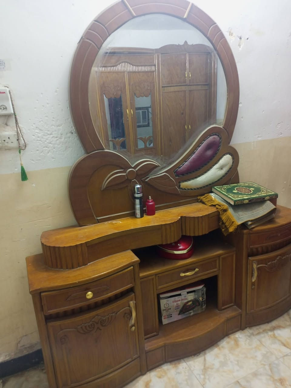 غرفه ام السته صاج طابقين للبيع مكاني طويريج الجمعيه***********
