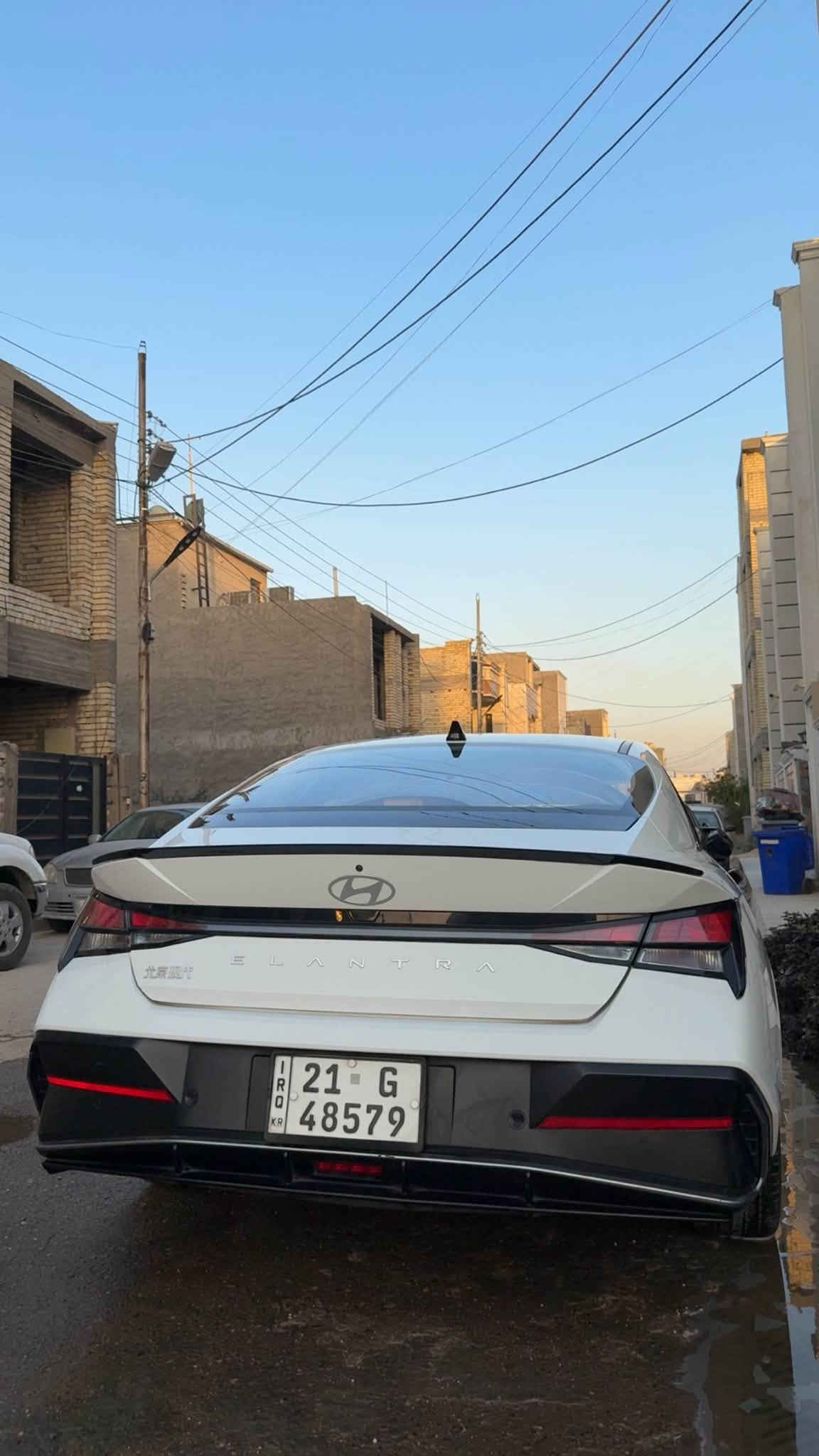 سلام عليكم 
النترا موديل2025وارد خليجي تجميع الصين 
محرك1500
سياره فول مواصفات
فتحه سقف سلايد
شاشة تدعم الكاربلي
بصمه 
كشنات جلد 
عداد دجتل 
قطعتين تبريد 
منافذ شحن تايبسي ويوسبي 
مري شفط
ترحيب عند الاقتراب 
بصمه ابواب 
لد امامي 
اشاير بالمري 
 فول كت باتمان 
مكان بغداد الدورة 
***********
السعر 142وبيه مجال بسيط
