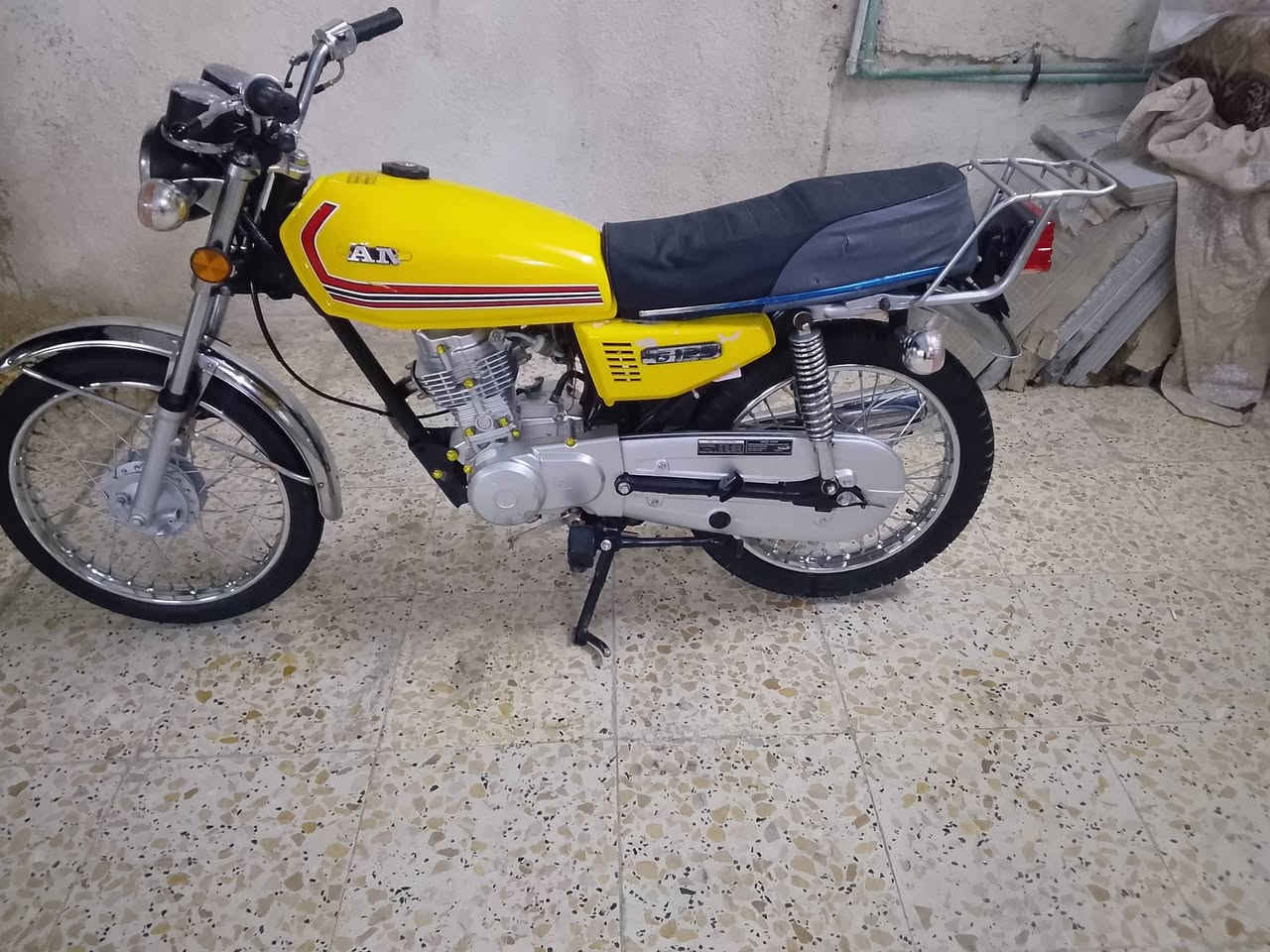 سلام وعليكم درجه نامه مديل12 تعمير 26 رقم نكليزي سنويه 31 تحويل ثاني يوم كهربيات جاهزه مكينه لاصوت ولا دخانه نشاطه فول جاهزه من كلشي السعر مليون 600 وبيه مجال الشراي العنوان زبير تصال*********** وتساب موجود وبل خدمه
