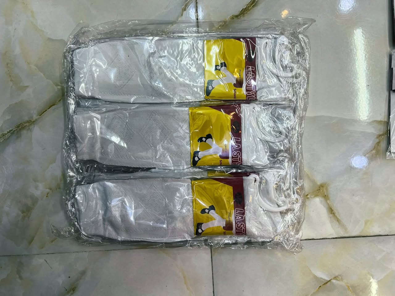 مستحضرات تجميل • لا تفاصيل